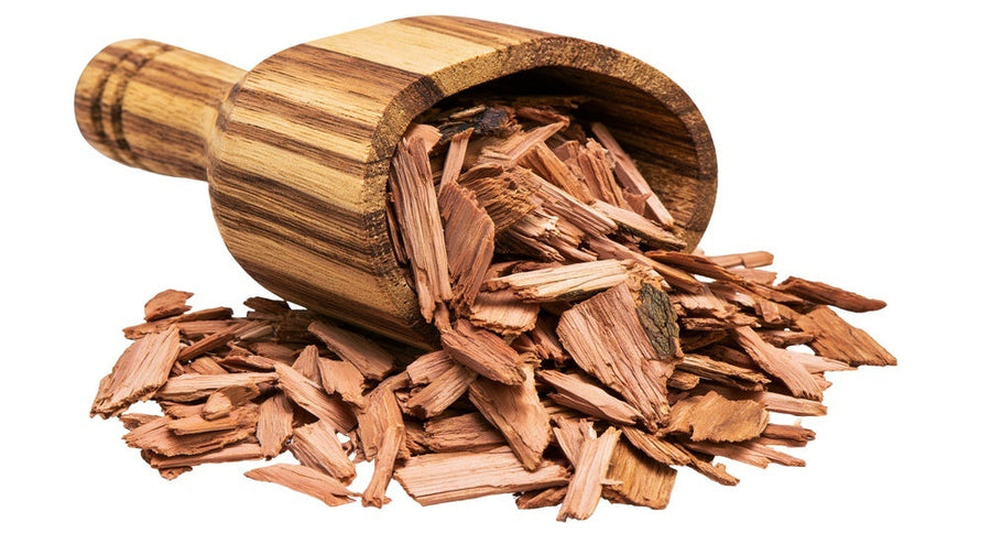 What Is Cedar Mulch Good For? Benefits, Uses & Garden Tips